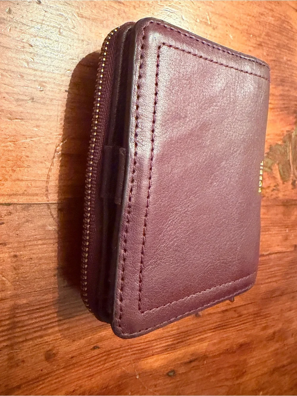 Fossil Maroon compact Leather Wallet